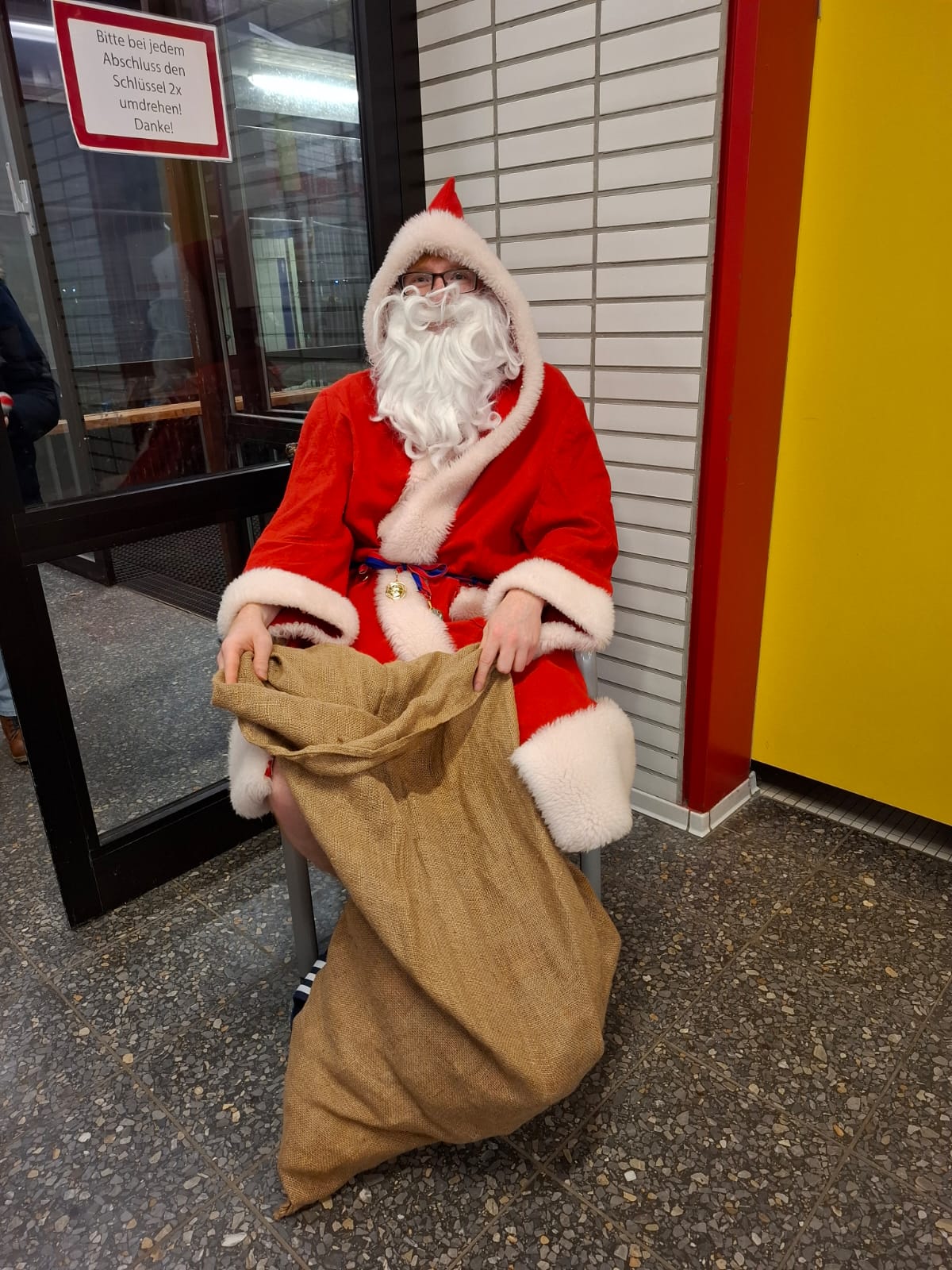 „Hohoho… Hier kommt der Weihnachtsmann…“